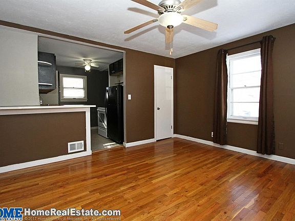 4th image of 3251 Potter St