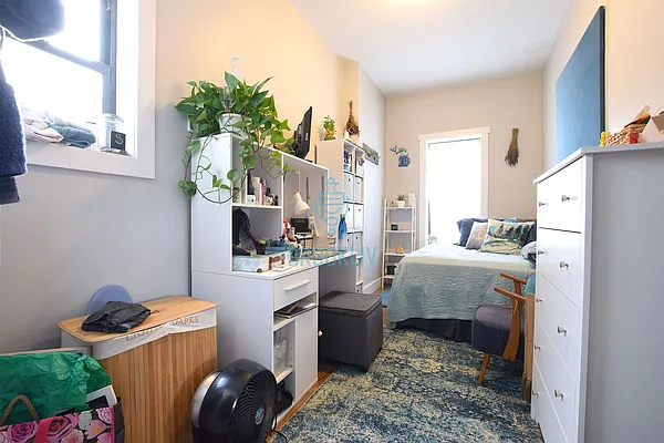 Rented by null | media 14