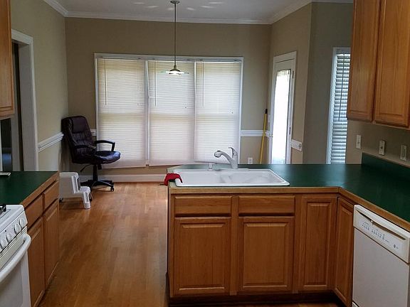 Kitchen viewing breakfast area