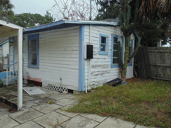 4th image of 37 S Oleander Ave