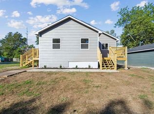 1855 S Madison Ave, Wichita, KS 67211
