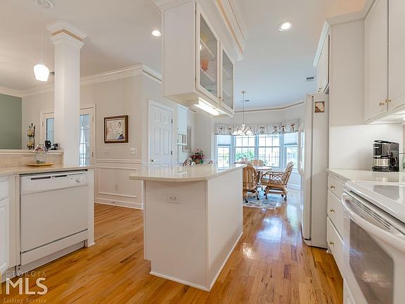 4th image of 1600 Woodberry Run Dr