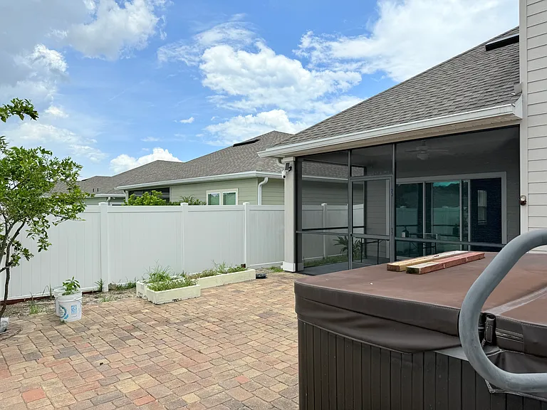 1604 Mathews Manor Dr — Photo 25