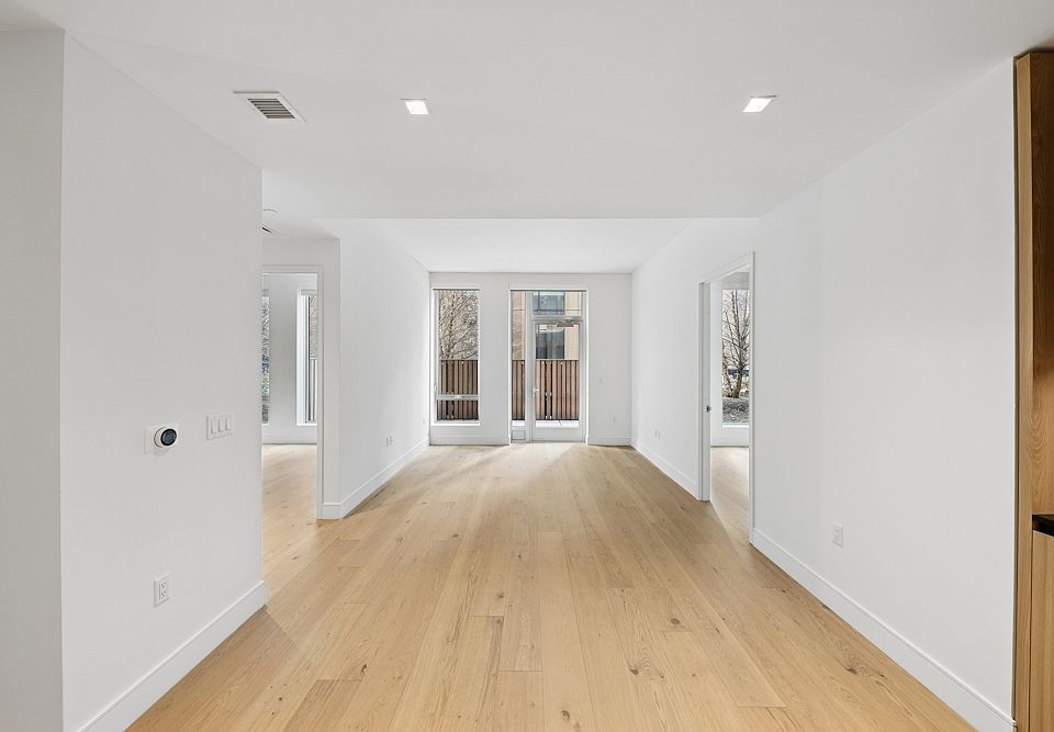 1st image of 312 W 43rd St #2C
