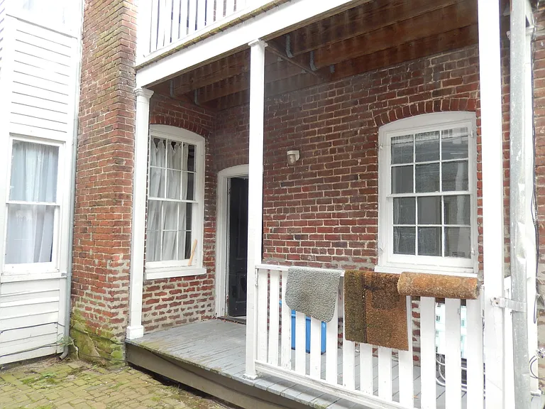 106 S Pine St — Photo 12
