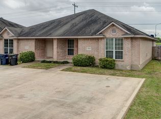 3744 Oldenburg Ln, College Station, TX 77845