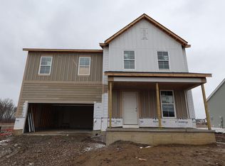 32 Banyan Dr, Lewis Center, OH
