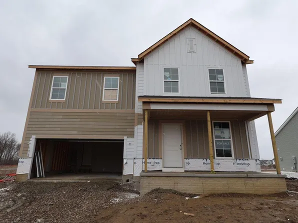 32 Banyan Dr, Lewis Center, OH 43035