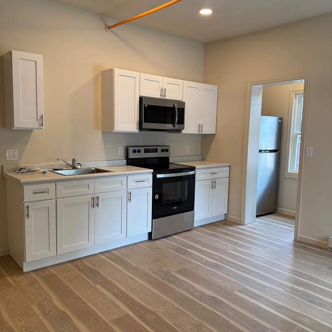 2 bed, 900 sqft, $1,100 — Photo 4