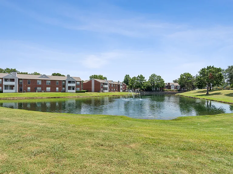 Townlake Of Coppell — Photo 26