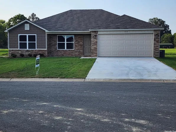 102 Williams Ln, Beebe, AR 72012