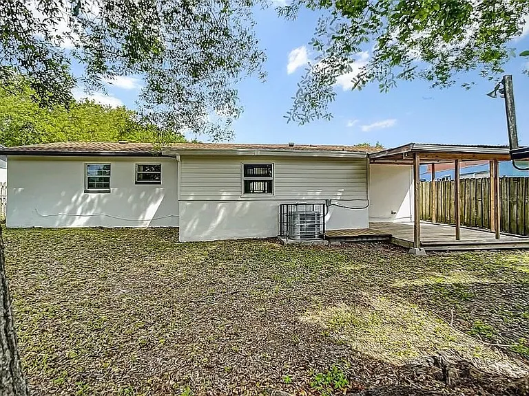 1 bed, 1.0 bath, 120 sqft, $875 — Photo 7