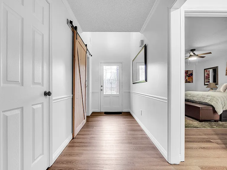 7650 Hedgington Dr — Photo 16