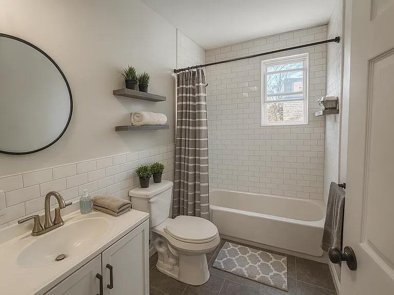 26 Radford St #3 — Photo 6