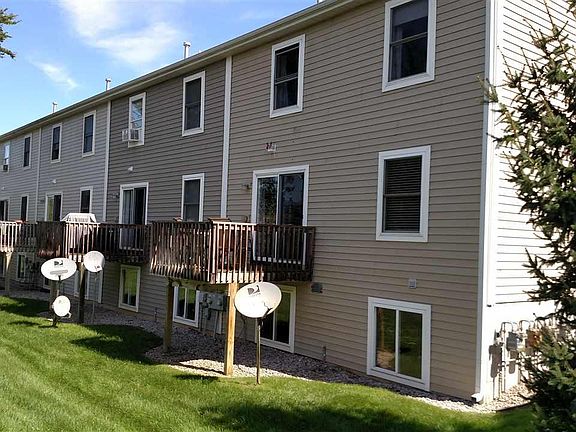 2nd image of 1775 Saint Joseph St