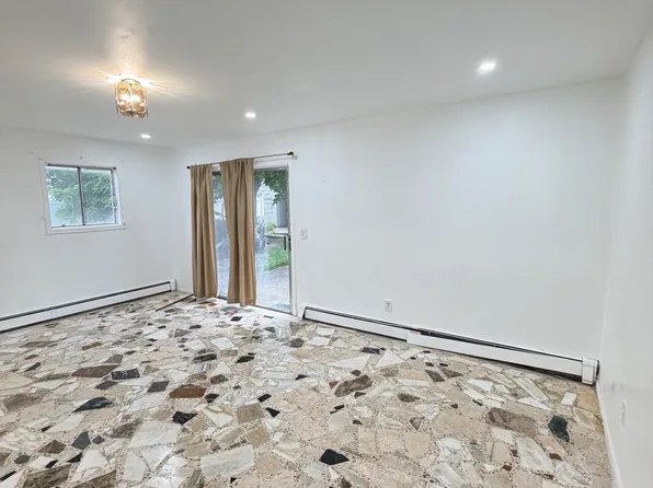 528 Jayne Blvd #1F, Pt Jefferson Station, NY 11776