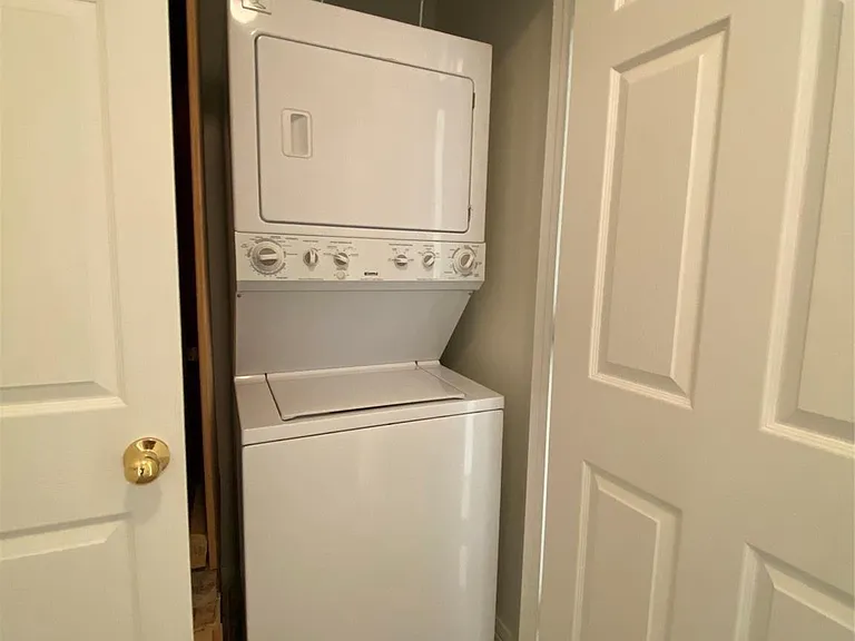 11905 Algonquin Dr #4 — Photo 12
