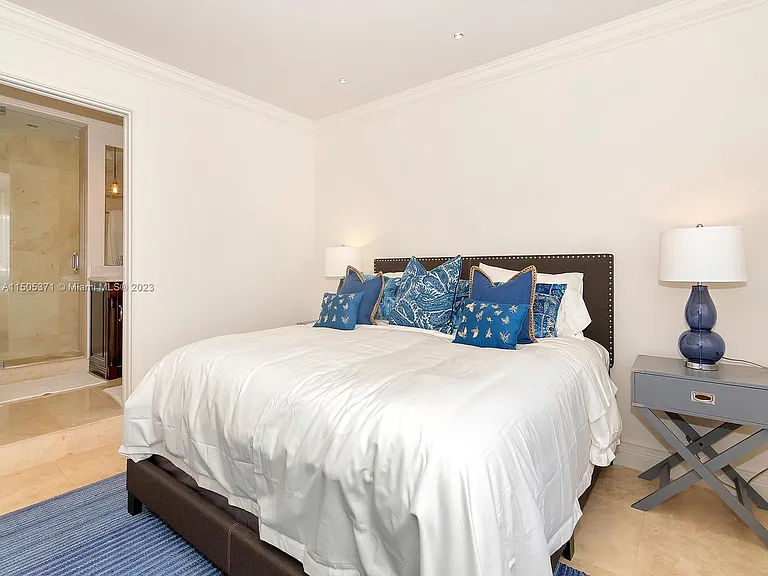 19251 Fisher Island Dr #19251 — Photo 46