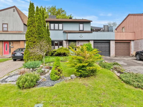 48 Sample Rd, Ottawa, ON K1V 9T8