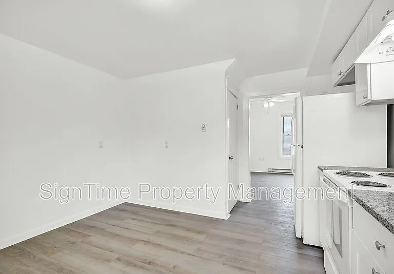115 W Church St — Photo 7