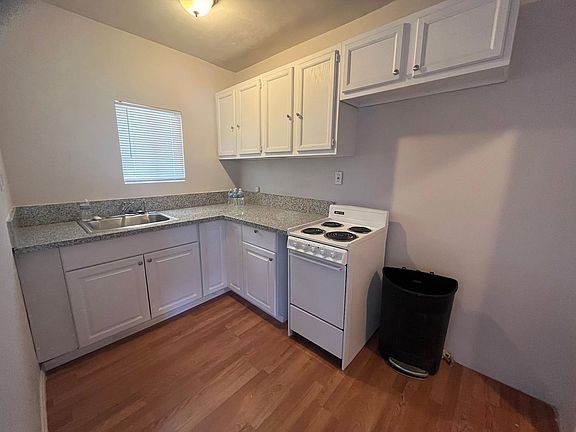 3rd image of 115 S 2nd Ave