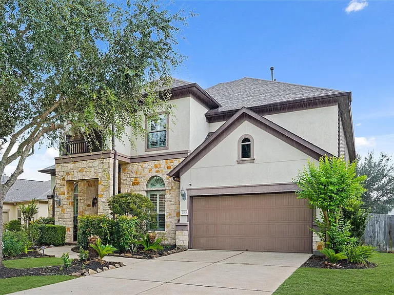 2515 Sentry Oak Way — Photo 2