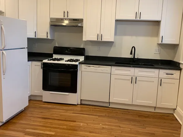 11801 Lake Ave APT M, Lakewood, OH 44107