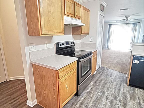 5th image of 5880 Liska Dr