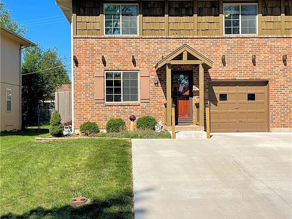 2nd image of 9602 Hadley Dr