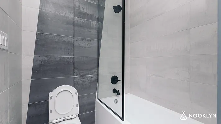 Rented by Nooklyn NYC LLC | media 30