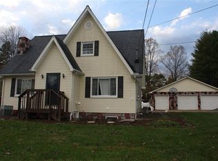 201 Boner Dr, Elkview, WV 25071
