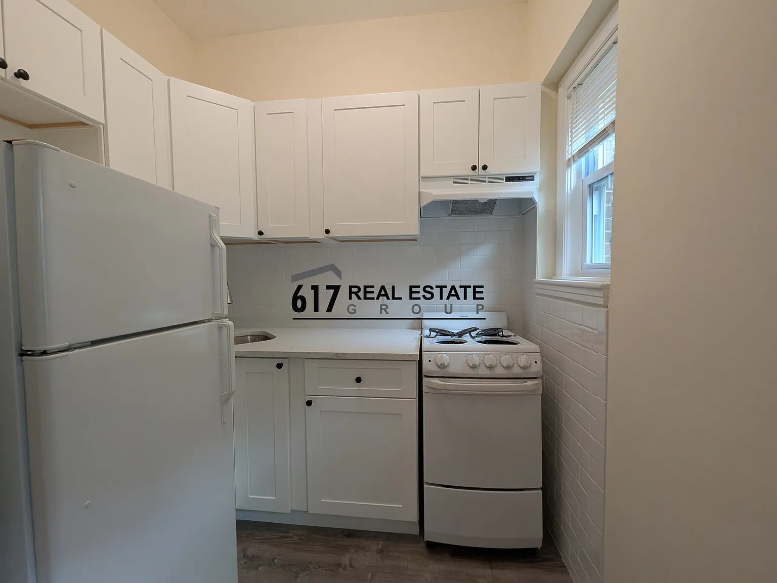 Studio, 390 sqft, $2,000 — Photo 2
