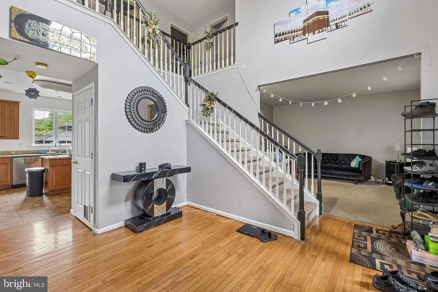 4 bed, 3192 sqft, $4,000 — Photo 3