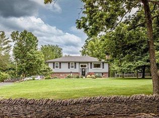 1618 Keene Troy Pike, Versailles, KY