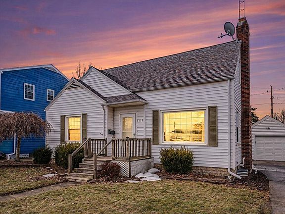 3rd image of 108 S Granville Blvd