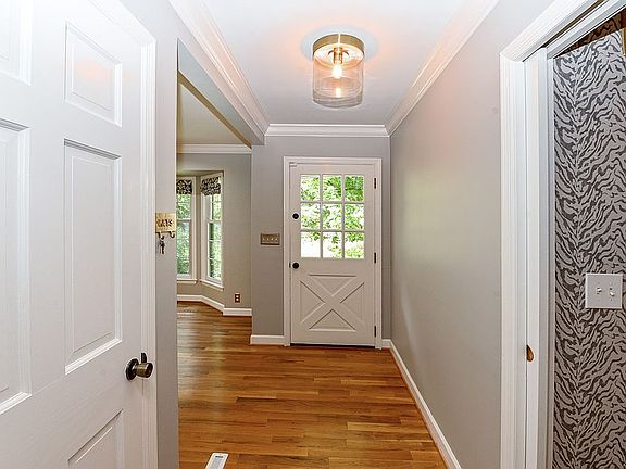 3rd image of 6135 Crittenden Dr