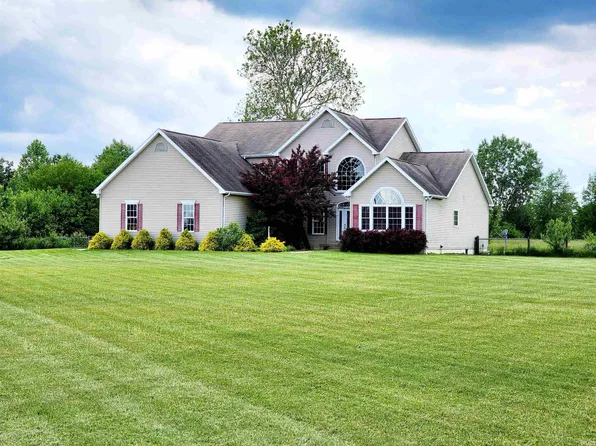 2881 N Sage Rd, Walkerton, IN 46574