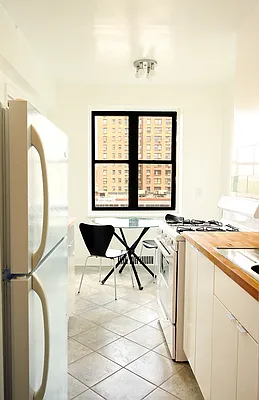 Sold by RES New York | media 5