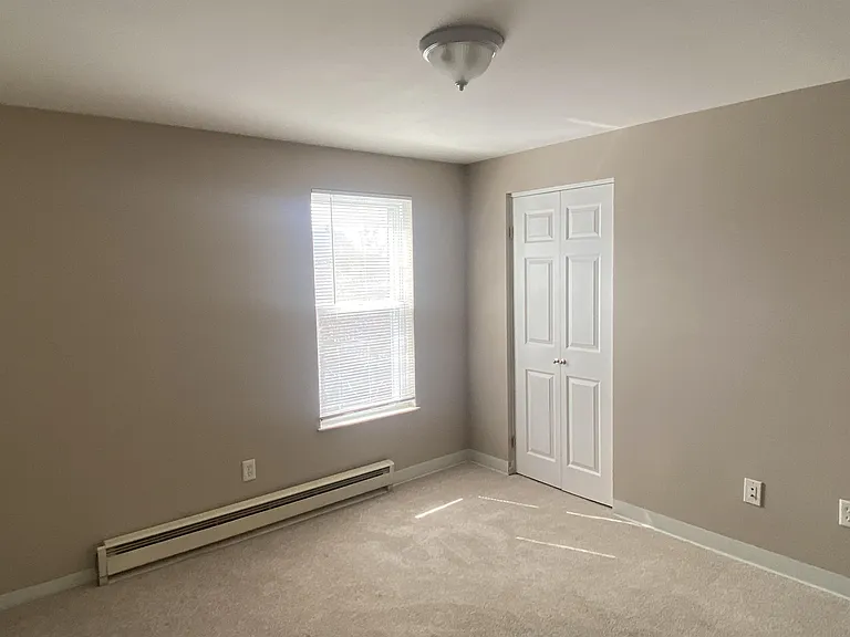 285 Concord St — Photo 14