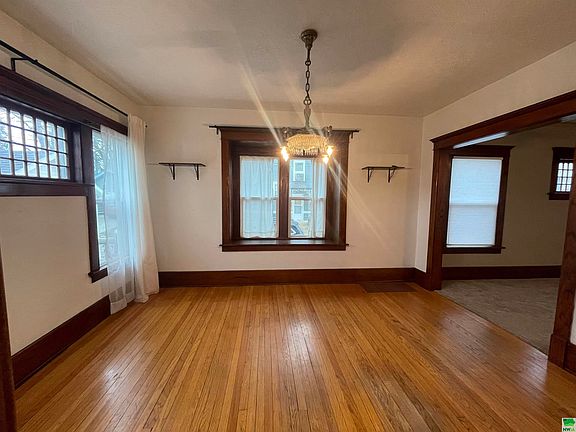 4th image of 4909 Morningside Ave
