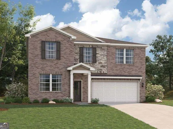 8043 Dickens Dr, Fairburn, GA 30213
