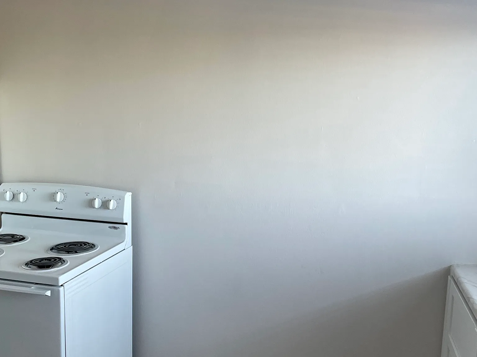 Studio, 300 sqft, $1,495 — Photo 4