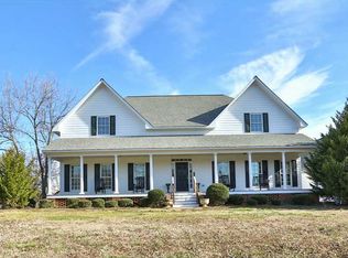 526 Moccasin Gap Rd, Lula, GA 30554