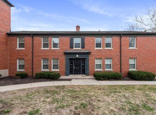 4439 Roanoke Pkwy #1B-1BA-920SQFT, Kansas City, MO 64111