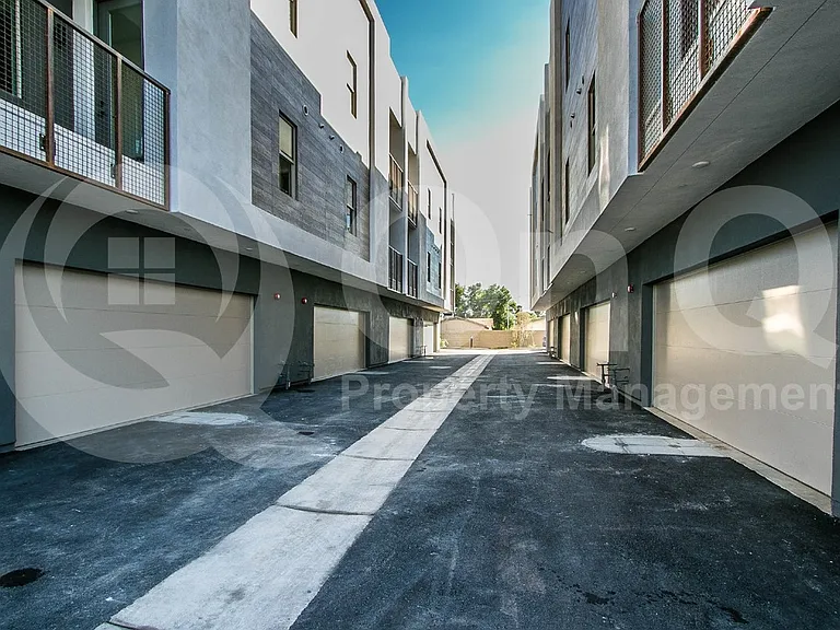 1443 E Osborn Rd #5 — Photo 19
