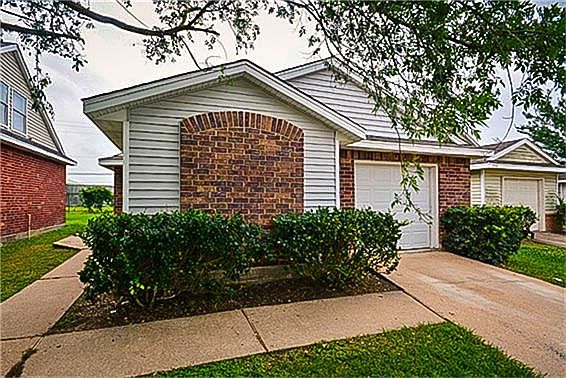 3rd image of 7717 Ellis Dr