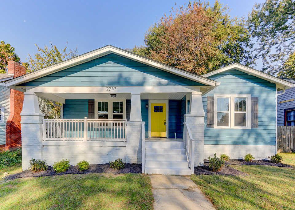 1st image of 2347 Woodbine Ave
