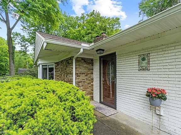 2nd image of 1025 Worton Park Dr