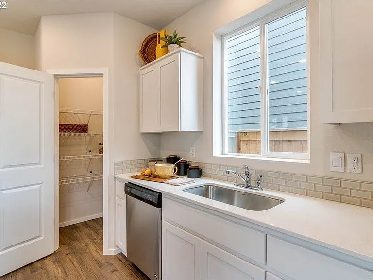 2251 Halter Dr — Photo 5