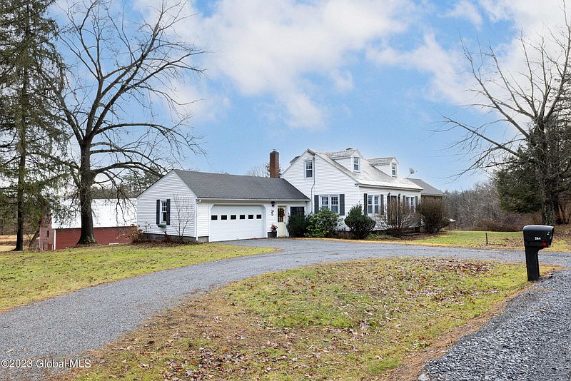 5th image of 264 Fortsville Road